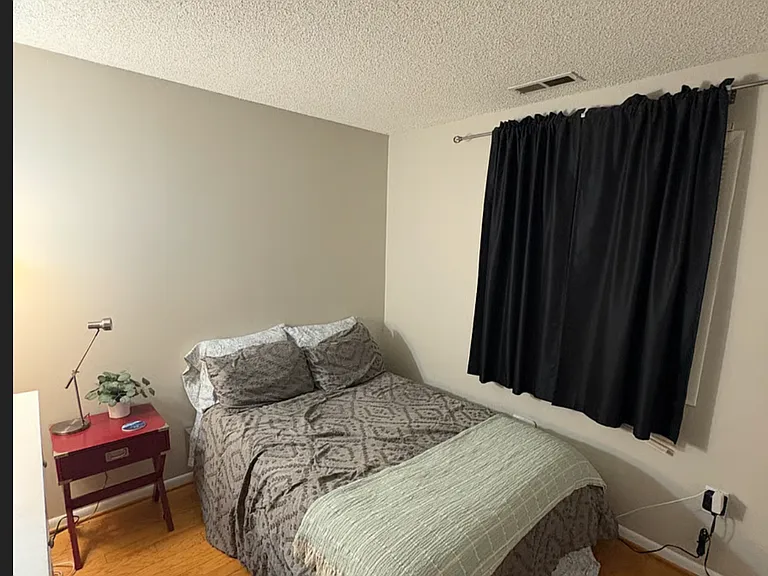 1012 Ravens Crest Dr — Photo 12