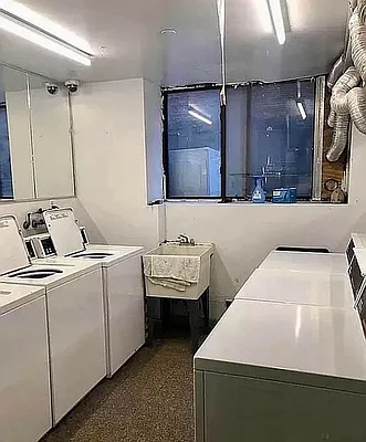 Rented by EXR | media 10