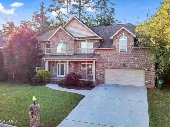 8411 Harbor Cove Dr, Knoxville, TN 37938