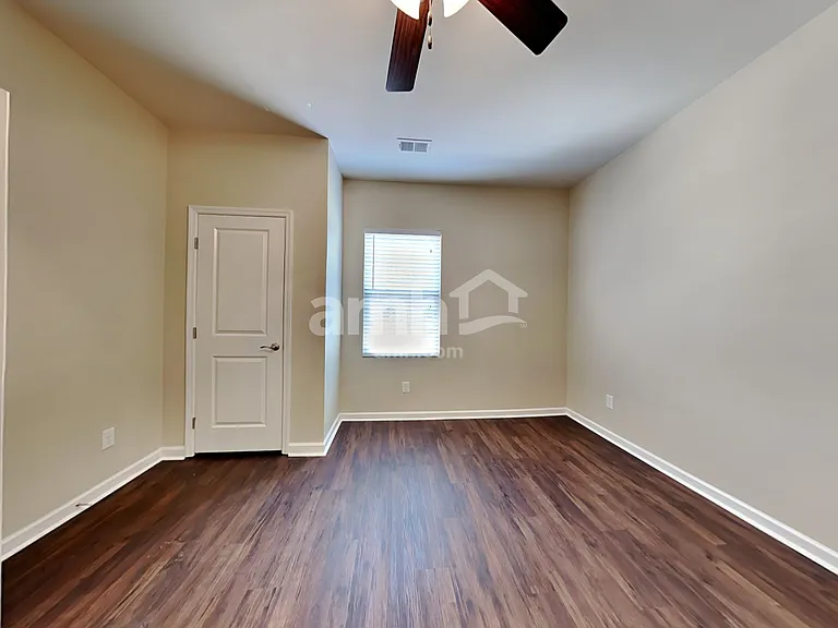 266 Decatur Dr — Photo 6