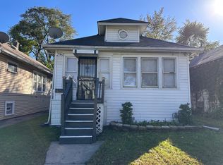 296 E 149th St, Harvey, IL 60426