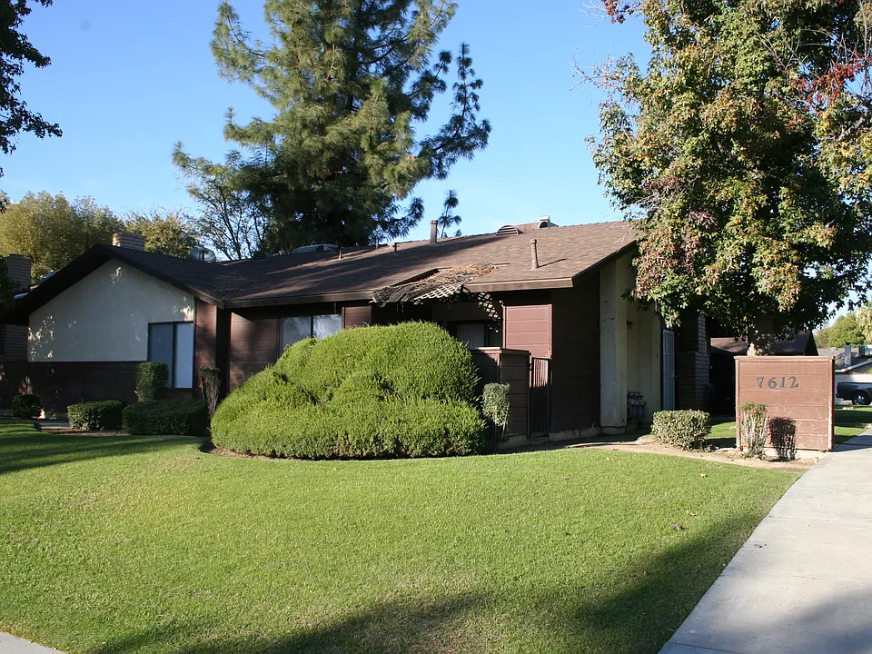 N Laurelglen Blvd 7612