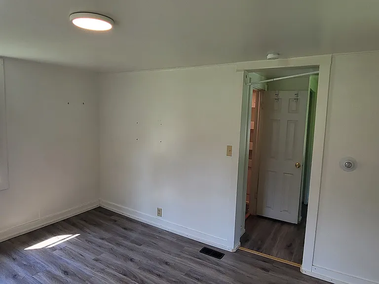 136 Krause Ln — Photo 6