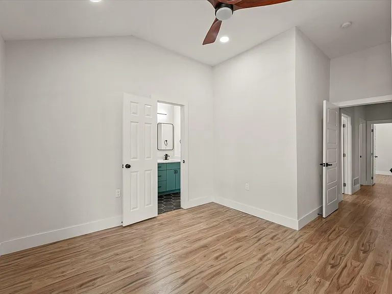7103 Blythdale Dr — Photo 25