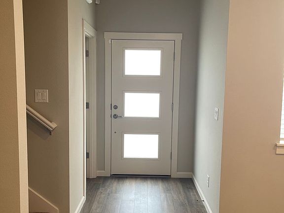 4th image of 7704 Youngs St