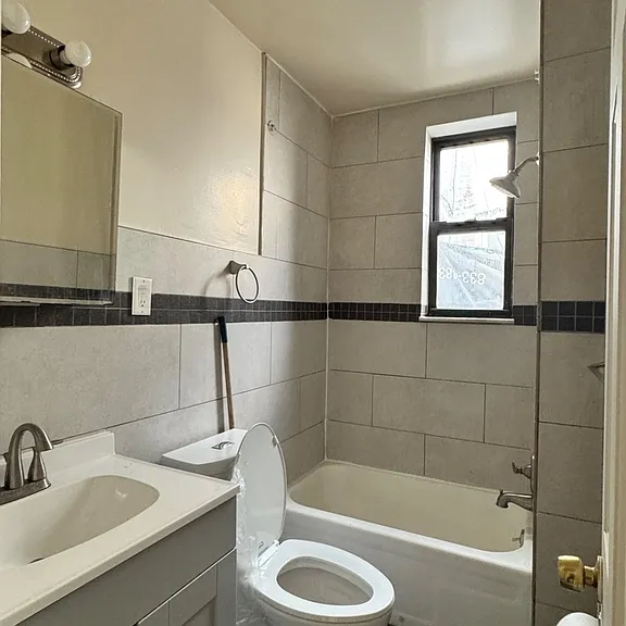 7919 3rd Ave #2 — Photo 5