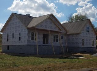 1827 Lochlann Dr, Culleoka, TN 38451