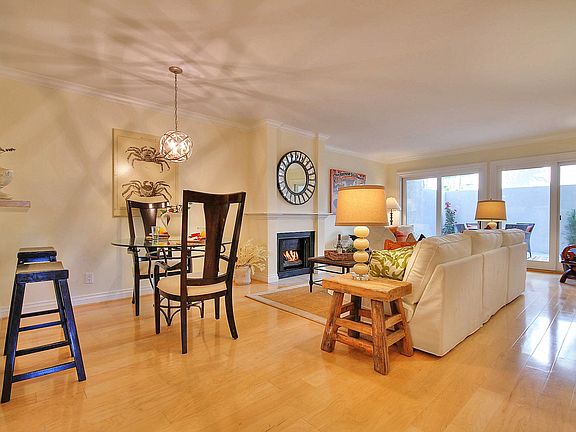 5th image of 50 Barranca Ave APT 4