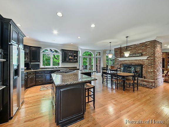 3rd image of 2211 River Woods Dr