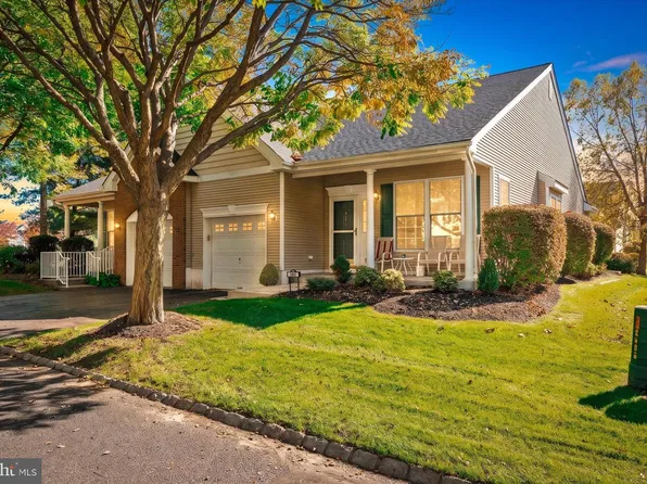 167 Burholme Dr, Hamilton, NJ 08691