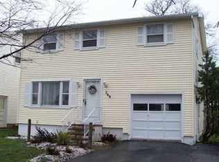 268 Wahl Rd, Irondequoit, NY 14609