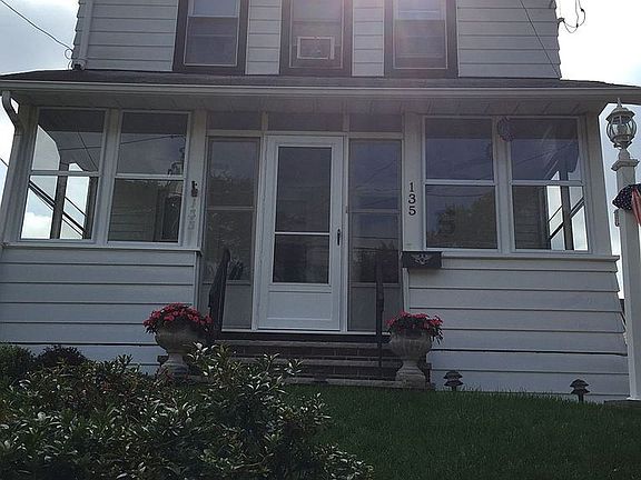 3rd image of 135 Raymond Ave