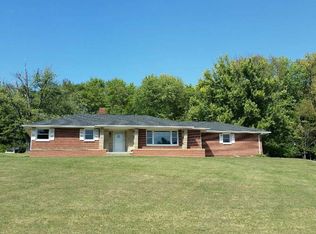 4 Northside Dr, Washington, IN 47501