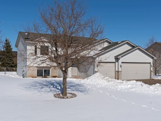 312 Elm St SW, Isanti, MN 55040