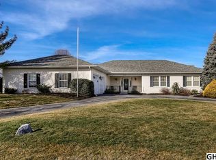 17 S Alydar Blvd, Dillsburg, PA