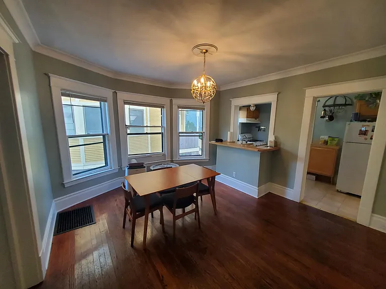 611 Evans St SE #1 — Photo 3