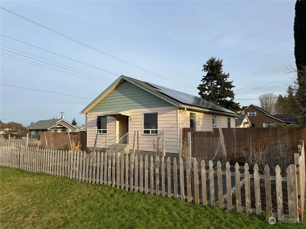 203 S Vine Street, Port Angeles, WA 98362