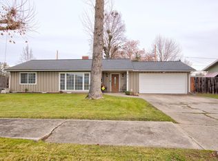 917 S Ivy St, Medford, OR