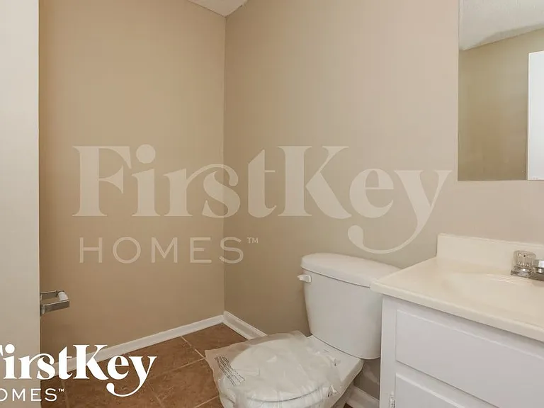 4321 Castle Heights Dr — Photo 14