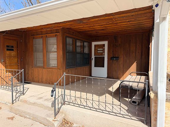 3rd image of 1109 Fairview Rd