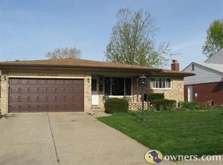 33685 Sebastian Lane Dr, Sterling Heights, MI 48312
