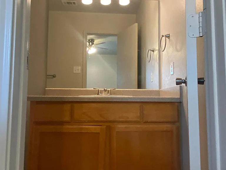 415 E 4th Ave #A — Photo 10