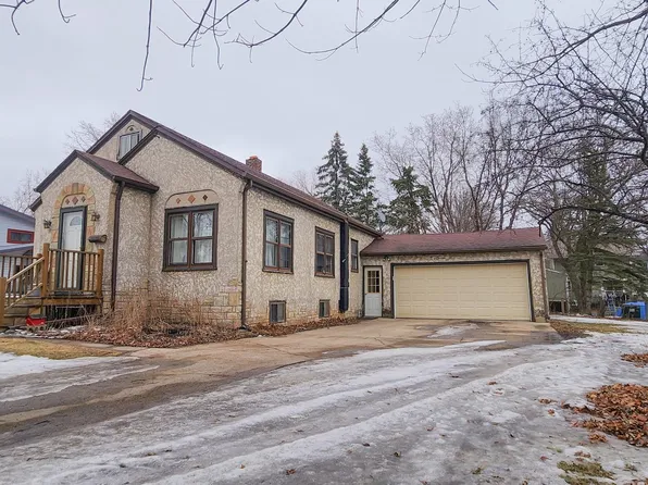 1215 Summit Ave, Detroit Lakes, MN 56501