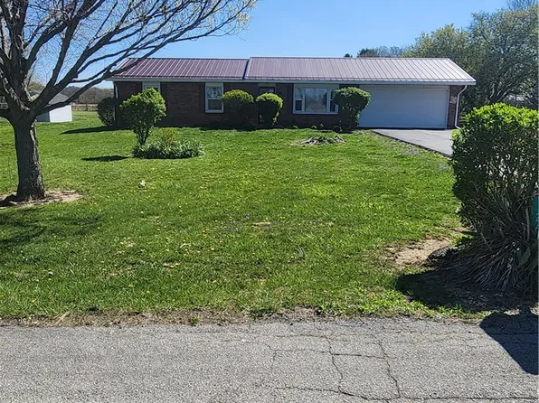 1262 Surface Rd, Eaton, OH 45320