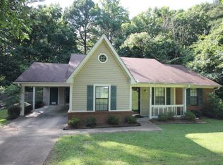 709 Happy Ln, Oxford, MS 38655