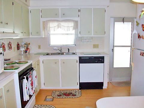 2nd image of 350 10th St
