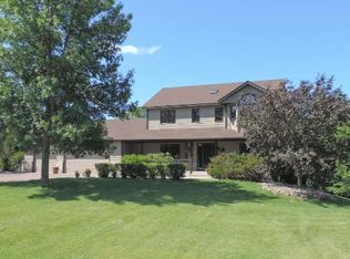 14575 Edgewood Rd, Rogers, MN 55374