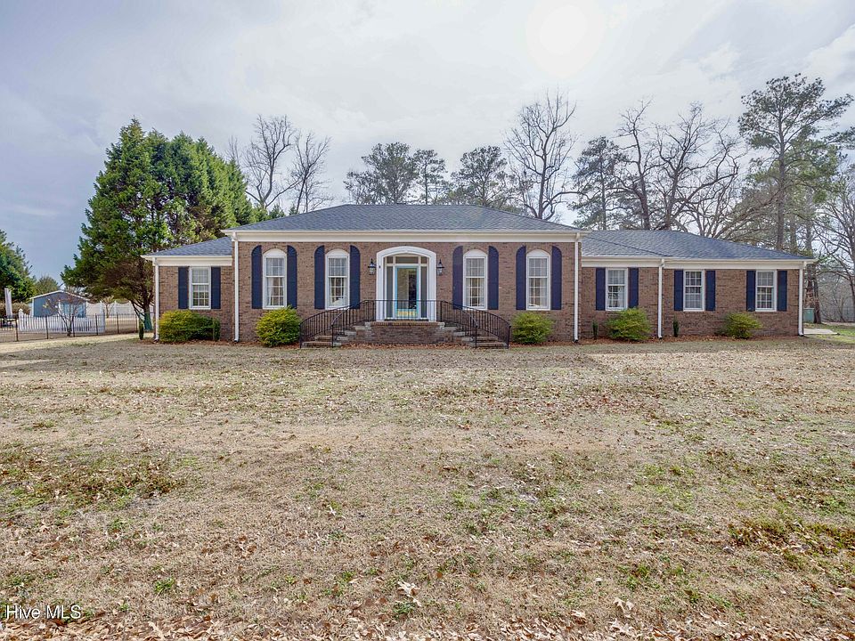 1st image of 201 Dogwood Drive