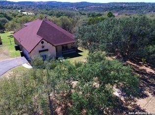 8241 Foxcross Dr, Spring Branch, TX 78070