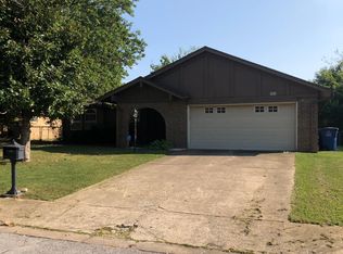 11018 E 26th Pl, Tulsa, OK 74129