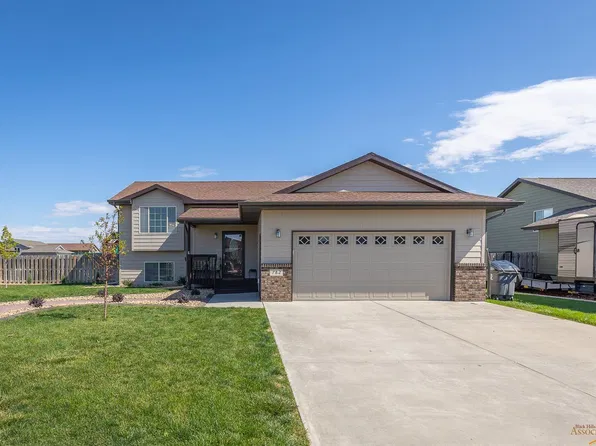 782 Radial Ln, Box Elder, SD 57719