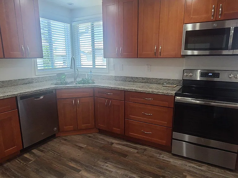 3851 Vineyard Ave — Photo 7