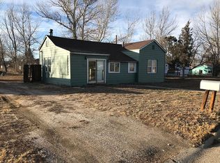 407 12th St, Wheatland, WY 82201