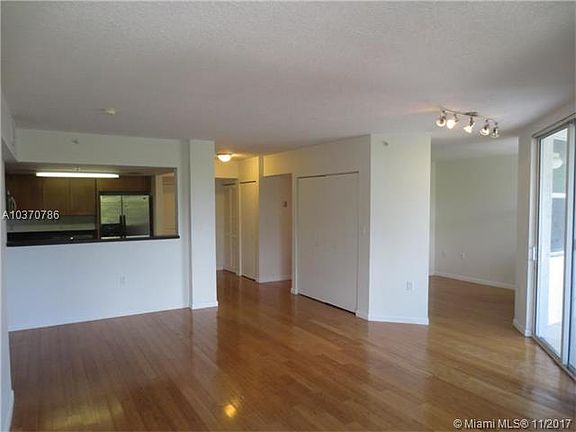 4th image of 1555 N Treasure Dr APT 209