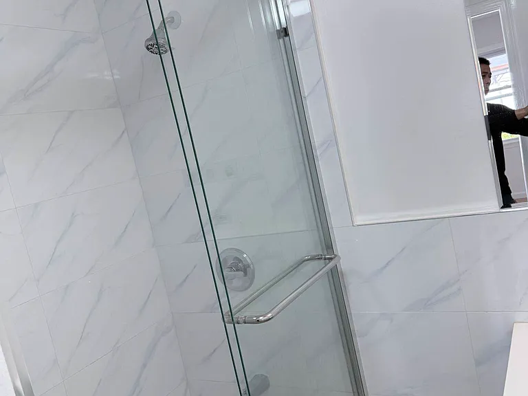 15 Thomas Pl #1 — Photo 16