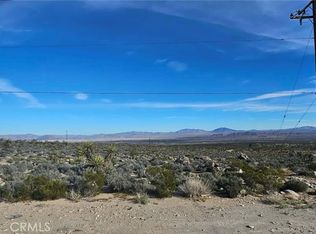 800 Meehleis Rd, Lucerne Valley, CA 92356