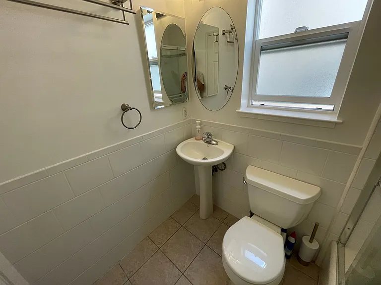 4520 Irving St #1 — Photo 11