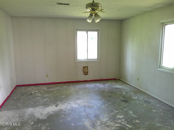 5th image of 1760 Ketner Ave