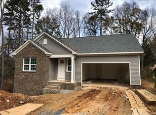 321 Fielding Rd, Charlotte, NC 28214