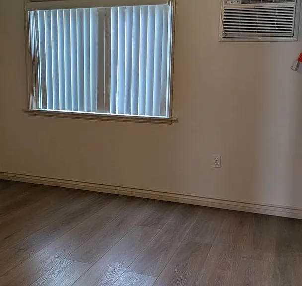 1328 S Fremont Ave — Photo 10