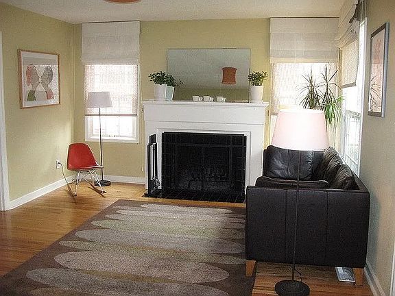 2nd image of 4129 SE 16th Ave