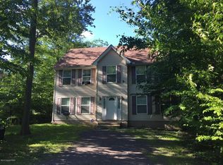 237 Coach Rd, Tobyhanna, PA 18466