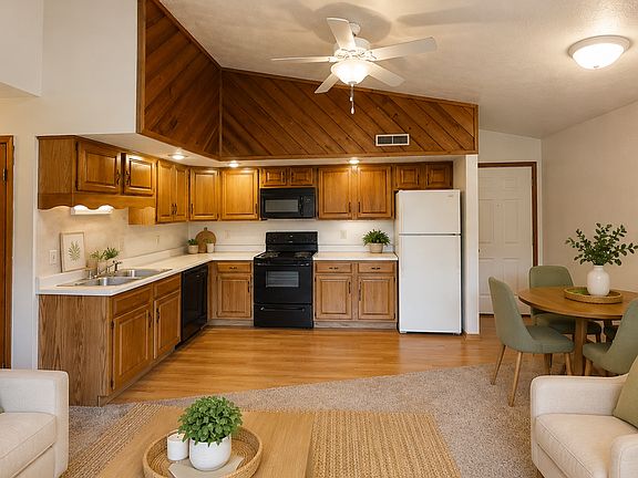 3rd image of 208 Wiggins St #3B-1Ba-900Sqft