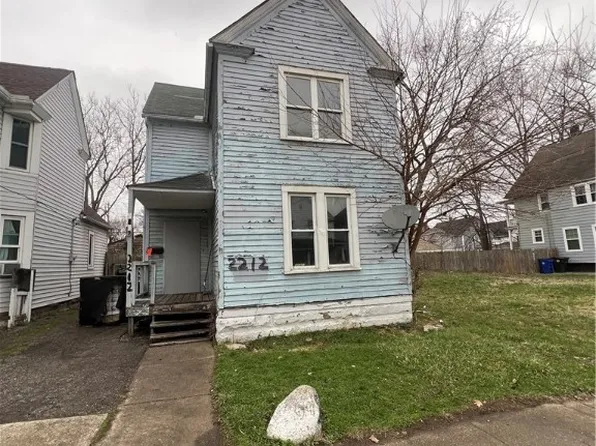 2212 Selzer Ave, Cleveland, OH 44109