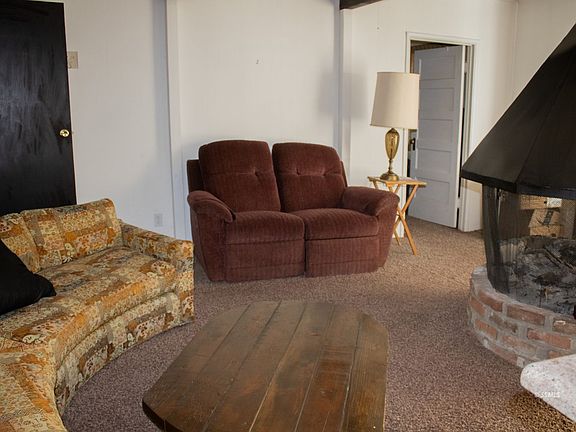 3rd image of 10608 Spruce Dr