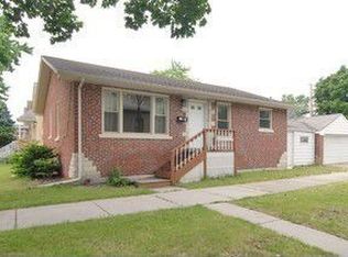 7601 N Oriole Ave, Niles, IL 60714